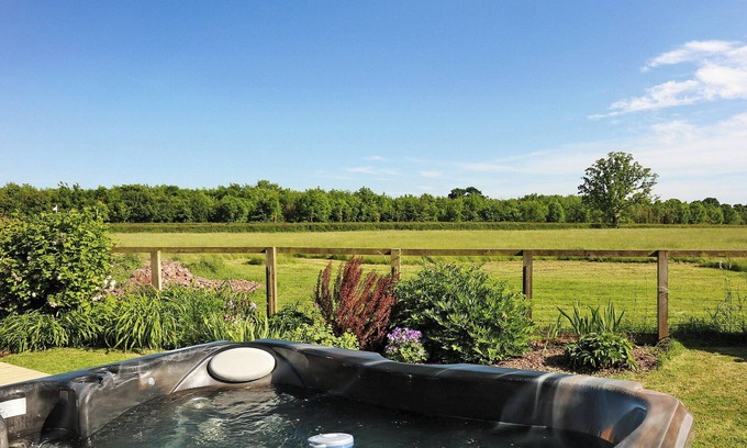 Blackford Cottage | 2 bedroom accommodation in South Barrow, near Yeovil
