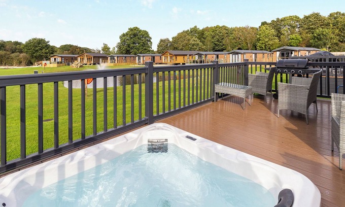 Congleton Ski Chalet | 2 bedroom accommodation in Eaton, Congleton