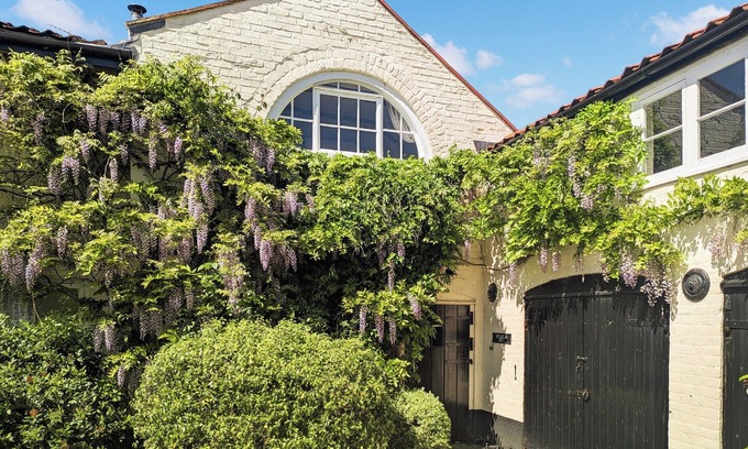 Halesworth Cottage | 2 bedroom accommodation in Halesworth