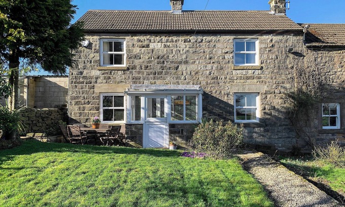 Ashover Cottage | 2 bedroom accommodation in Ashover, near Chesterfield
