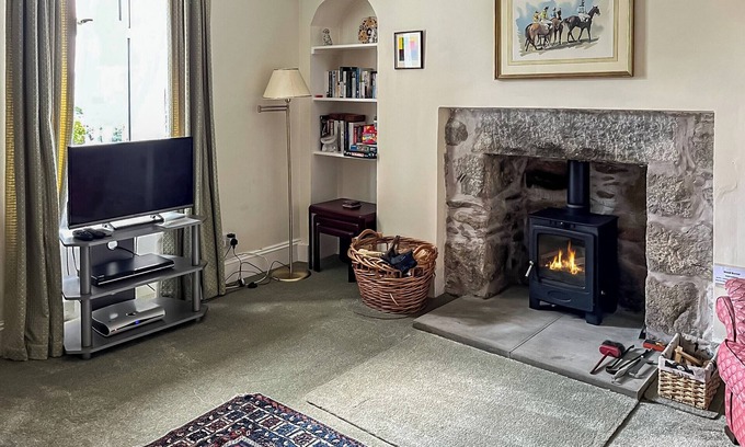 Alford Cottage | 2 bedroom accommodation in Whitehouse, near Alford