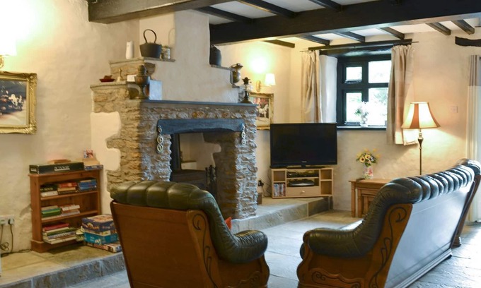 Hele Cottage | 2 bedroom accommodation in Parracombe, near Ilfracombe