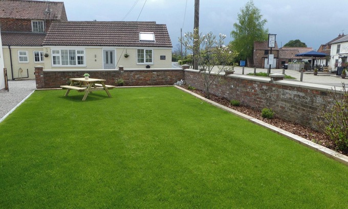 Tholthorpe Cottage | 2 bedroom accommodation in Tholthorpe, near York