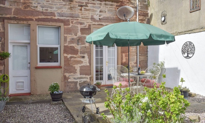 Ayr Cottage | 2 bedroom accommodation in Ayr