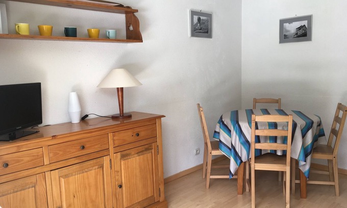 Esquieze-Sere Apartment | 2-bedroom apartment for 5/6 people with private garden renovated in December 23