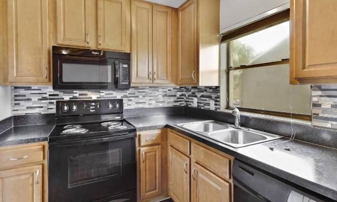 Alafaya Woods Apartment | 2 Bedroom Apartment 418860 by Houzlet