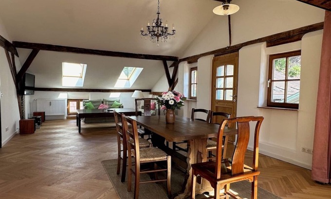 Gasteig Apartment | 2 Bedroom Apartment in Neubeuern