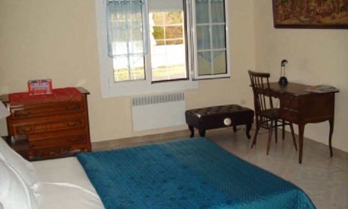 Mensignac Apartment | 2 Bedroom Apartment in 24350 - MENSIGNAC