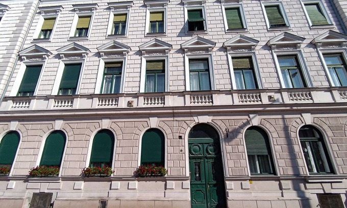 Gyor Apartment | 2-bedroom apartment in charming Győr with AC, WiFi. Enjoy your stay