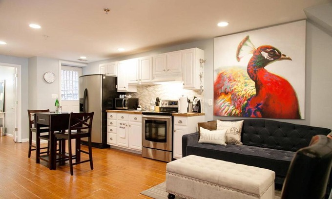 Truxton Circle Apartment | 2-bedroom Apartment in DC