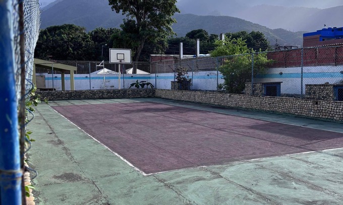 Caraballeda Apartment | 2-bedroom apartment in welcoming Caraballeda with AC, WiFi