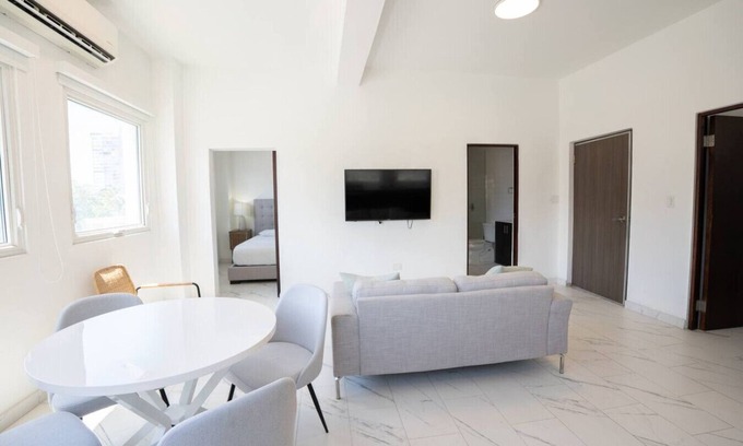 Parque Apartment | 2 Bedroom Apt. Close to the beach