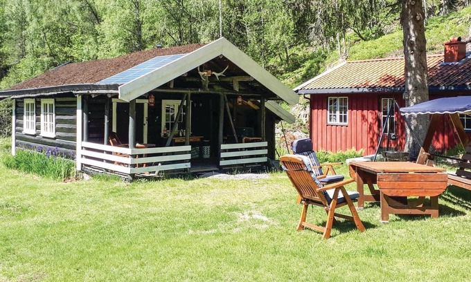 Iveland House | 2 bedroom awesome home in Iveland