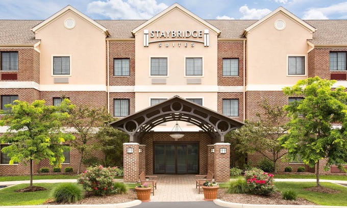 Stow Condo | 2 Bedroom | Comfortable Suite Near Cleveland
