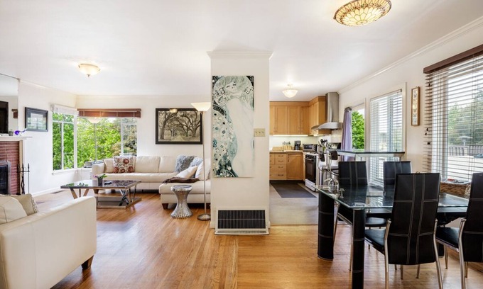 North Berkeley Condo | 2 Bedroom Condo Only 1 Block to UCB