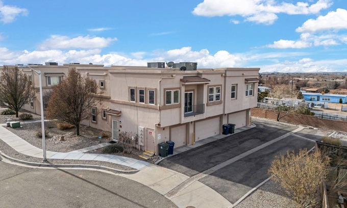 Southside Condo | 2-bedroom condo with view of the Jemez Mountains