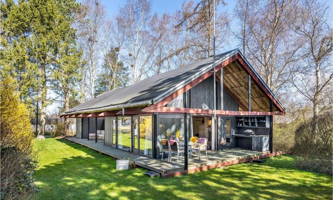 Dronningmolle House | 2 Bedroom Cozy Home In Dronningmølle