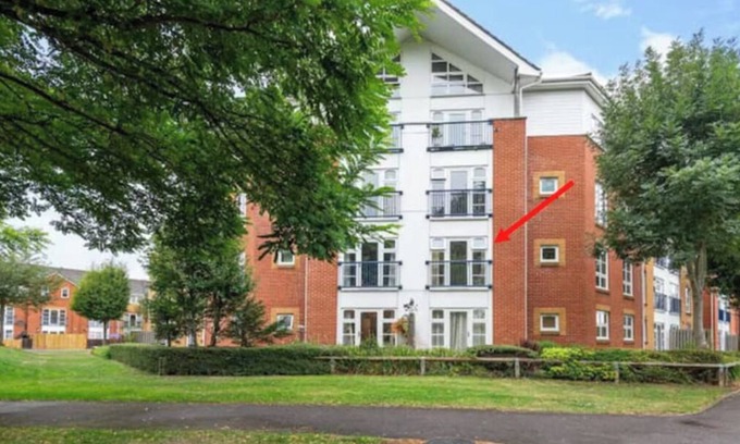 Reading Apartment | 2 Bedroom Flat with River View