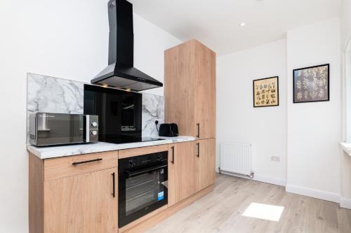 Methil House | 2 Bedroom House-Free Parking