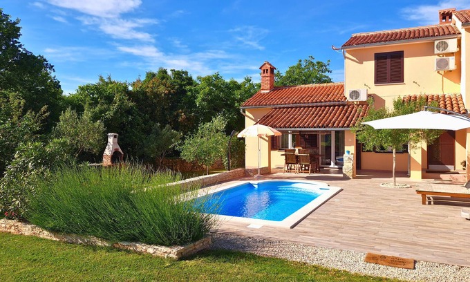 Filipana House | 2 bedroom lovely home in Marcana