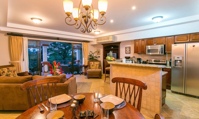Manuel Antonio Condo | 2 Bedroom Luxury Condo w/Magnificent Ocean & Jungle Views, Walk-to-beach!