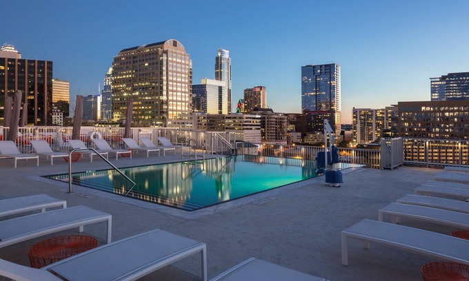 West End Apartment | 2-bedroom - Mobility w/Side Transfer Shower in cool Austin