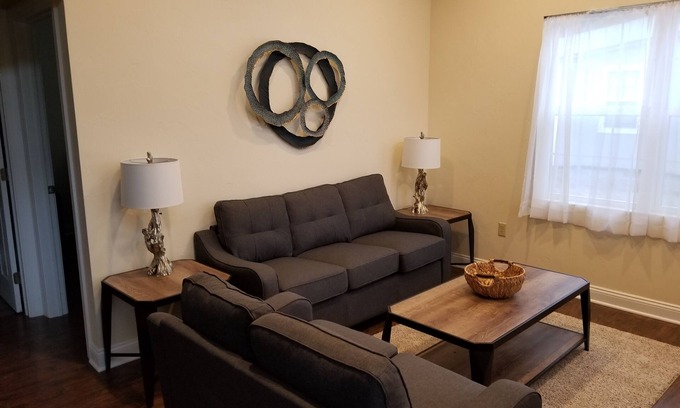 Ligonier Cottage | 2 bedroom modern cottage best location Ligonier pet friendly available