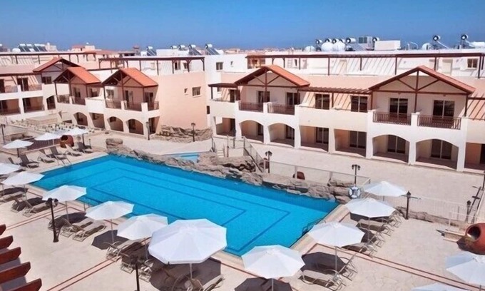 Tersefanou Apartment | 2 Bedroom penthouse apartment with free Internet