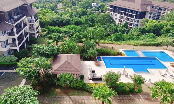 Morong Condo | 2-Bedroom Penthouse Condo Unit in Anvaya Cove Seabreeze Morong with AC, WiFi