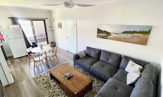 Port Macquarie Apartment | 2 Bedroom Unit - Backs onto Rainforest and close to Beaches