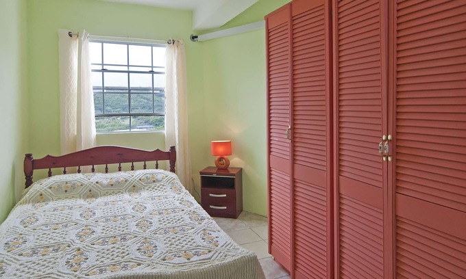 Westerhall Apartment | 2-Bedroom with Air-conditioning & Balcony