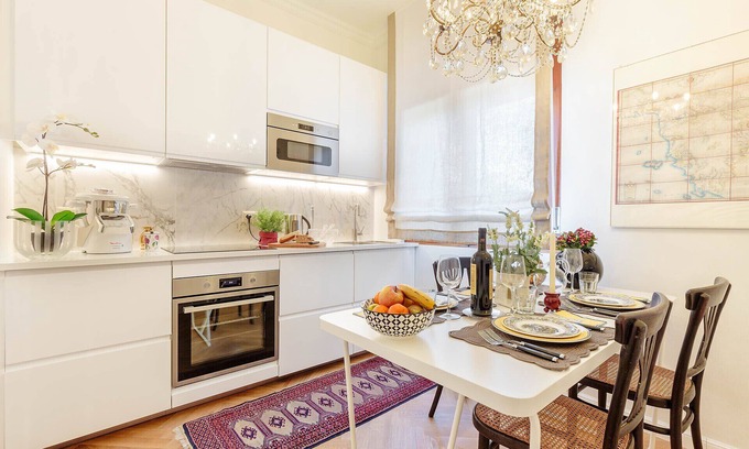 Lucca Historical Center Apartment | 2 bedrooms, Terrace and Private Parking in Lucca