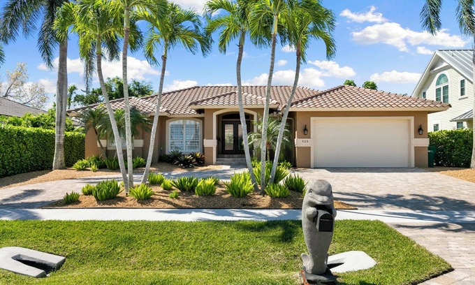 Marco Island House | 2 BLOCK Walk To Beach, Fantastic Poolside SW Exposure, 5 Star Designer Home