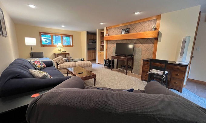 Silver Bay House | 2 BR, 1 BA with everything you need near Silver Bay & Hague!