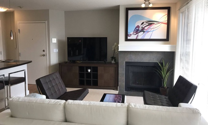 Coach Hill Condo | 2 BR, 2 BA Newly Renovated Condo with Pool
