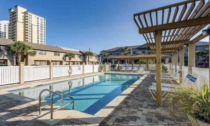 Sugar Beach House | 2 BR Gulf Front Complex - Heated Pool - Ask about SNOWBIRD DISCOUNTS!