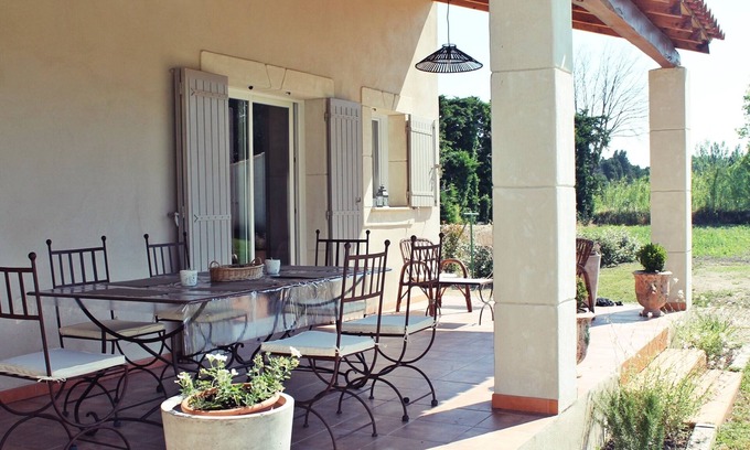 Eygalieres House | 2 * CLASS HOUSE WITH SWIMMING POOL IN THE COUNTRYSIDE AT EYGALIERES