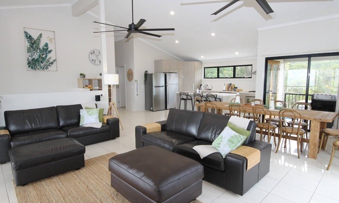 Brisbane Waterfront House | 2 Coral Crescent Brisbane