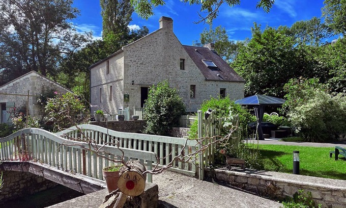 Carcagny House | 2 cottages near a river with SPA and pétanque court in the heart of nature