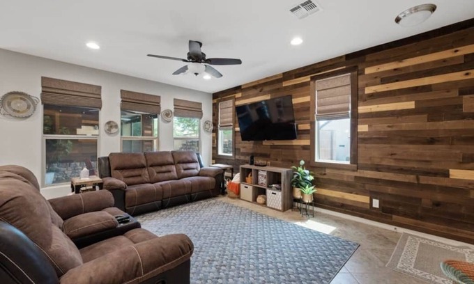 Provence House | 2 Deluxe Suites, Gated Community, near State Farm Stadium, Westgate, Top Golf