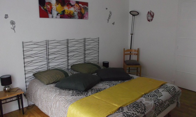 Ledergues Bed & Breakfast | 2 guest rooms in the heart of the village
