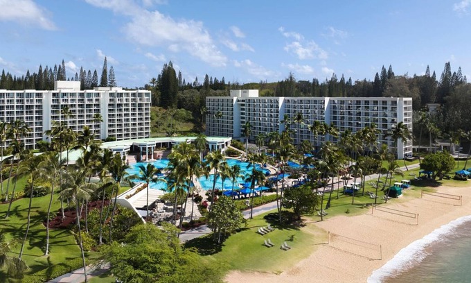 Lihue Hotel | 2 Large Rooms w/Ocean View! Close to Kauai Backcountry Adventures! Outdoor Pool