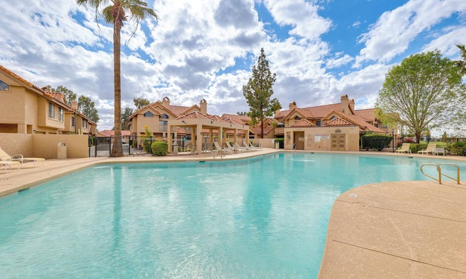 Mesa Condo | 2 Mi to Dtwn: Condo w/Patio in Mesa!