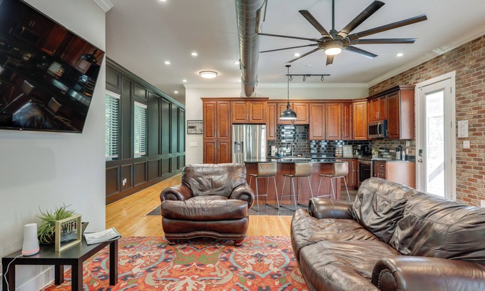 San Marcos House | 2 Mi to Dtwn San Marcos: Spacious Home w/Yard!