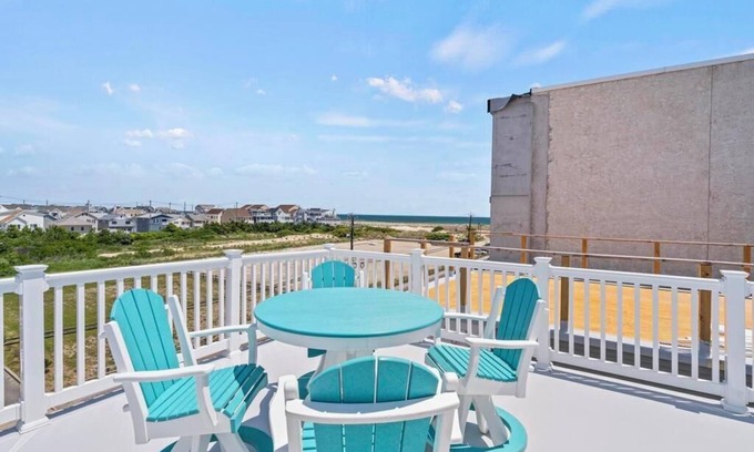 Seaside Heights House | 2 min from Beach, Ocean View , 5 BR, 4 Bth, 3 Car Parking