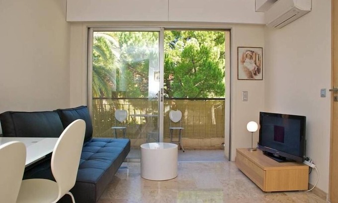 Prado - Republique Apartment | 2 pcs apartment in the center of Cannes