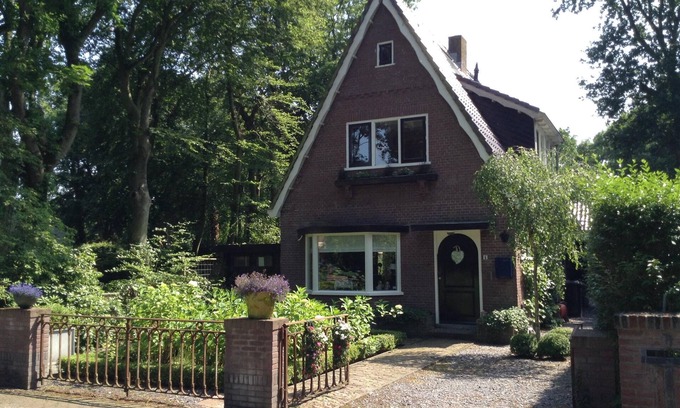 Bergen House | 2 pers. Villa Donja very idyllic. Directly at the forest and near the beach.
