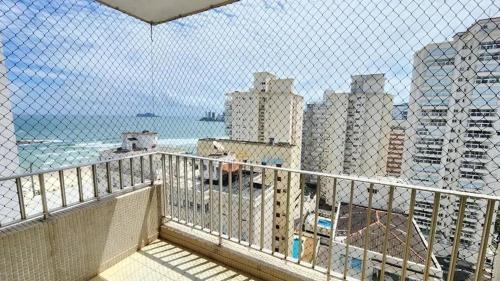Pitangueiras Apartment | 2 Quartos esquina com a praia, frente ao shopping 6 pessoas
