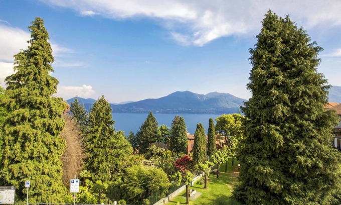 Gonte Apartment | 2-room apartment with balcony and beautiful view of the lake