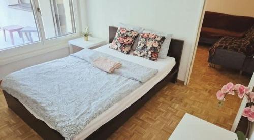 Sihlfeld Apartment | 2 Room Beautiful Zurich City Center Downtown Flat with Balcony BIR - Self Checkin